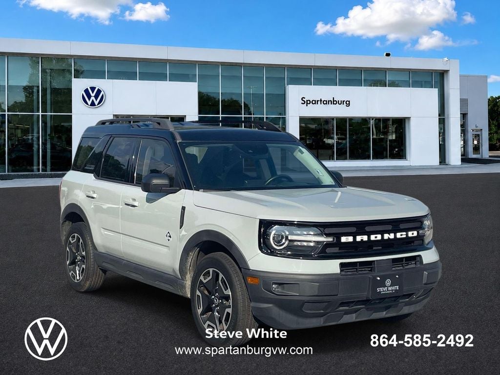 2022 Ford Bronco Sport Outer Banks in Cactus — front three-quarter view