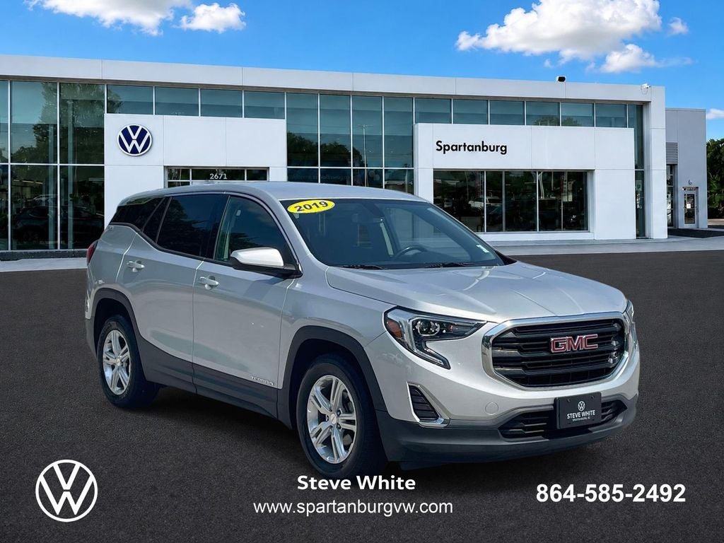 2019 GMC Terrain SLE in Silver — front three-quarter view